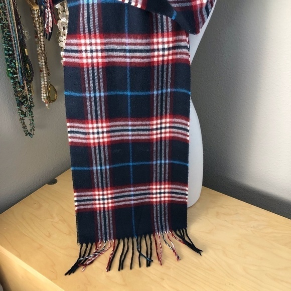 German CASHMINK Plaid Scarf - Picture 5 of 7